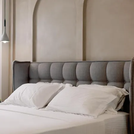 아파트 Old Town Luxury 3 *