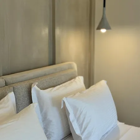 Old Town Luxury 3