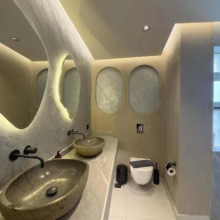 Old Town Luxury 3