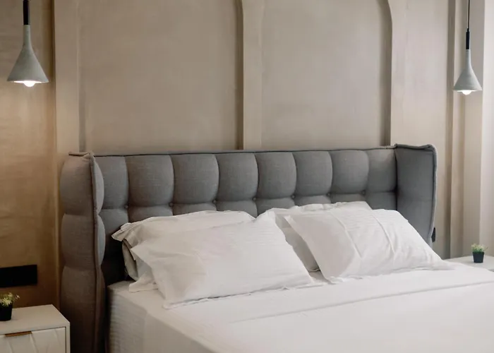 Old Town Luxury 3 شقة